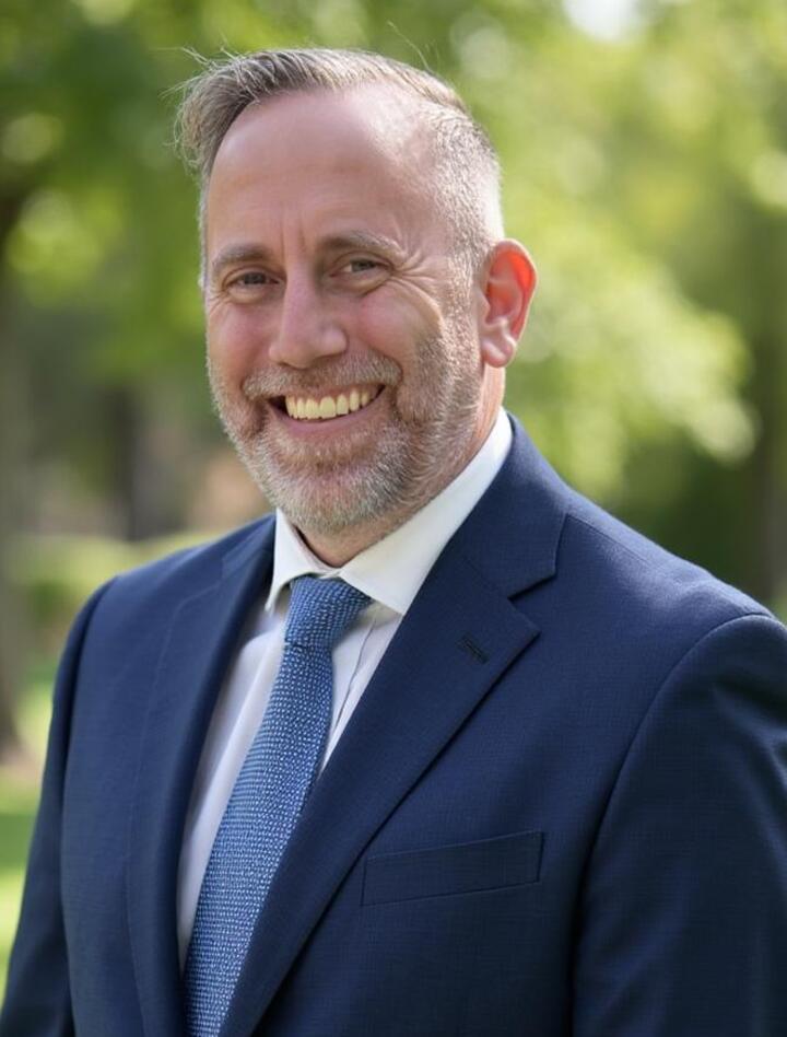 EPT - James McMullen (Web)